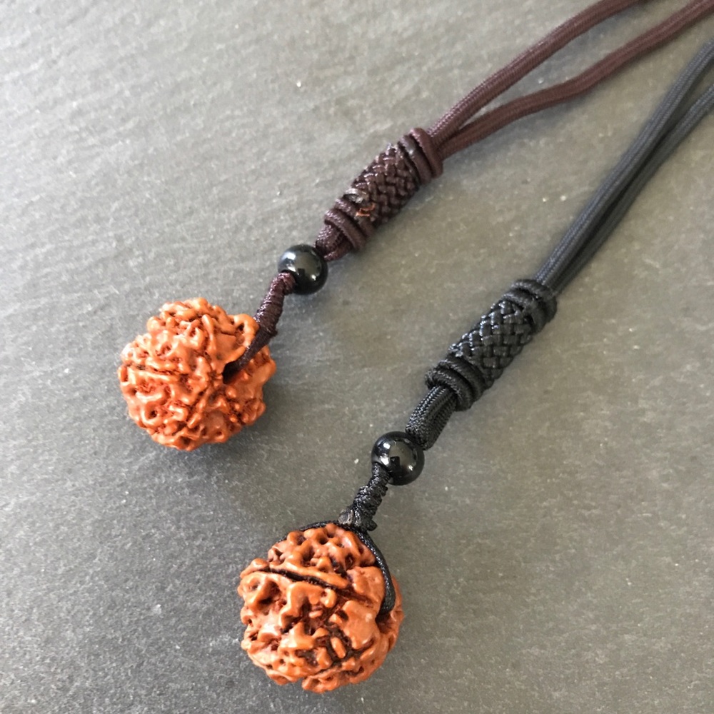 Sacred Rudraksha seed Necklace - Picture 6 of 8